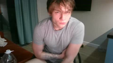 Snapshot of knotsiemens chatting on 04/22/26, 01:08 Adam online show from 04/22/26, 01:08