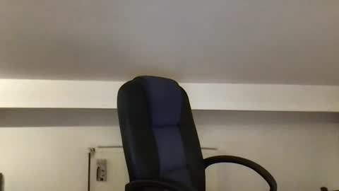 Snapshot of kobasic chatting on 01/21/25, 07:06 hugo online show from 01/21/25, 07:06