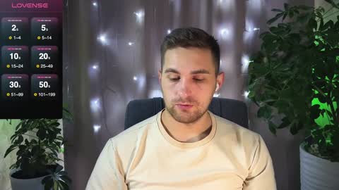 Snapshot of kochka25 chatting on 02/03/25, 08:24 Sweet boy online show from 02/03/25, 08:24