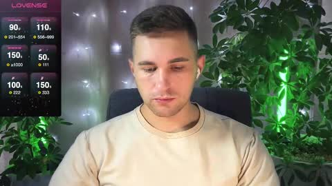 Snapshot of kochka25 chatting on 02/11/25, 07:02 Sweet boy online show from 02/11/25, 07:02