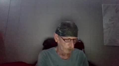 Snapshot of kodiakpm1 chatting on 10/25/25, 06:32 kodiakpm1 online show from 10/25/25, 06:32