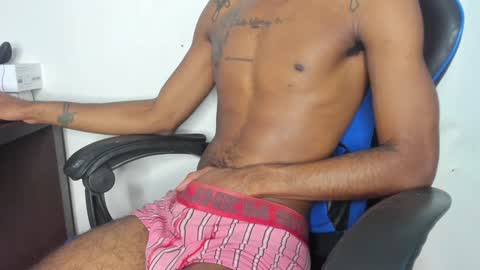 Snapshot of kofi_exotic_ chatting on 12/19/24, 01:07 kofi online show from 12/19/24, 01:07