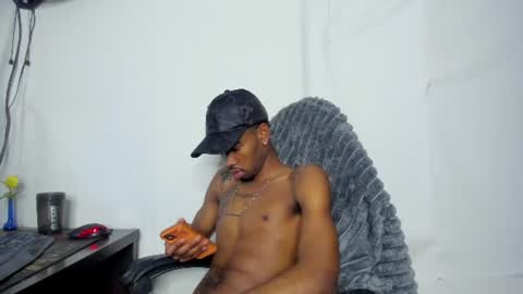 Snapshot of kofi_exotic_ chatting on 06/23/26, 10:30 kofi online show from 06/23/26, 10:30