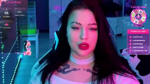 Mia online show from 12/08/24, 01:13