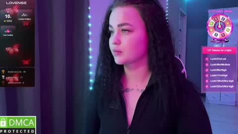 Mia online show from 02/10/25, 01:57