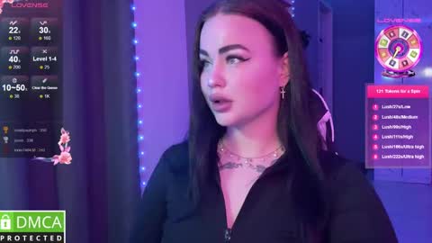 Mia online show from 02/28/25, 11:56