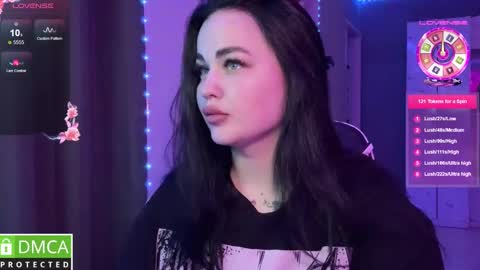 Mia online show from 03/05/25, 11:05