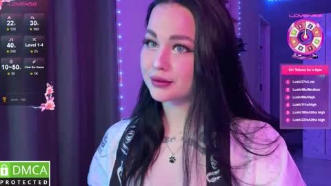 Mia online show from 03/06/25, 11:42