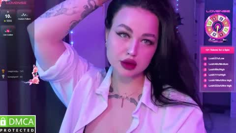 Mia online show from 03/08/25, 01:50