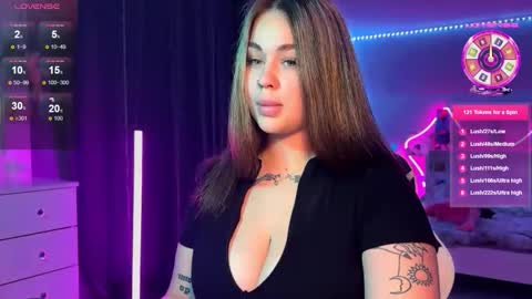 Mia online show from 10/13/25, 03:34