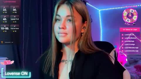 Mia online show from 10/15/25, 06:41