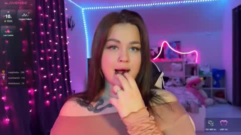 Mia online show from 12/13/25, 07:53