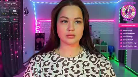 Mia online show from 02/08/26, 11:08