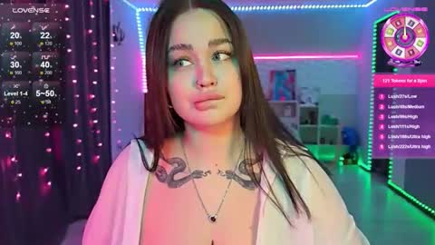 Mia online show from 02/25/26, 10:58