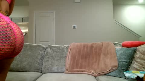 Snapshot of kokokwinn chatting on 02/05/25, 05:41 Koko Kwinn online show from 02/05/25, 05:41