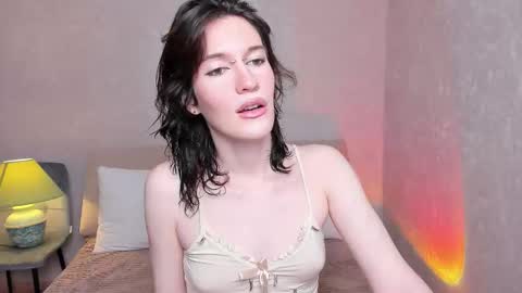 Kolette online show from 12/01/25, 04:45