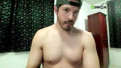 Snapshot of kolombianox chatting on 11/21/25, 03:49 kolombianox online show from 11/21/25, 03:49