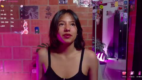 Snapshot of komatsu_ chatting on 03/06/25, 07:21 Komatsu Lilith online show from 03/06/25, 07:21