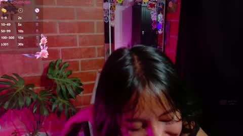 Snapshot of komatsu_ chatting on 03/06/25, 10:26 Komatsu Lilith online show from 03/06/25, 10:26