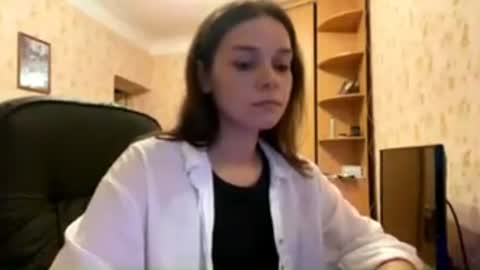 Eva online show from 07/04/26, 08:04