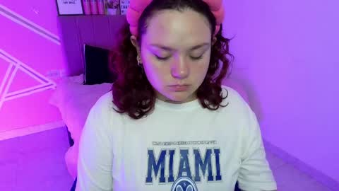 camila online show from 04/15/26, 05:25