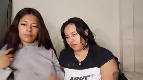 Konny and Laila online show from 04/29/26, 11:33