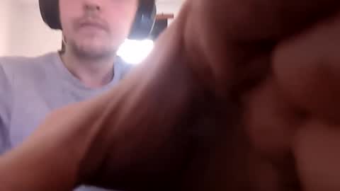 Snapshot of kookieskush chatting on 12/02/25, 01:05 Kookies online show from 12/02/25, 01:05