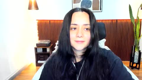 Kora Shadow online show from 12/05/25, 07:43