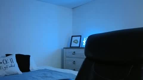 KoraLynn777 online show from 04/21/26, 01:42