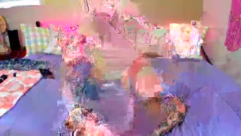 Snapshot of koramarina chatting on 11/18/25, 05:28 KORA MARiNA online show from 11/18/25, 05:28