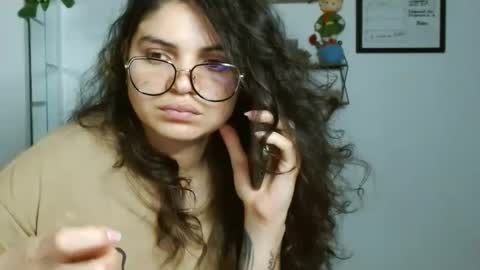 Karoll online show from 09/13/25, 01:49