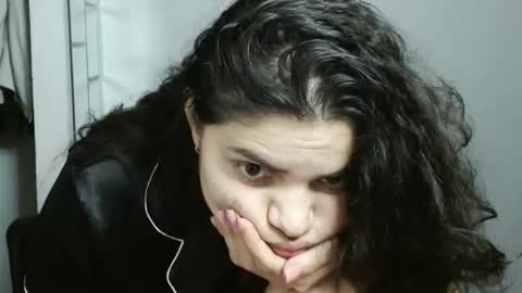 Karoll online show from 11/13/25, 02:21