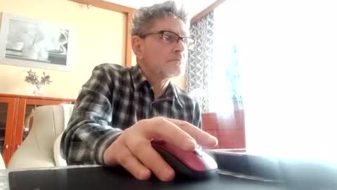 Snapshot of korek24hot chatting on 12/28/24, 11:52 Korek online show from 12/28/24, 11:52