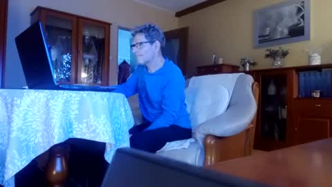 Snapshot of korek24hot chatting on 01/04/25, 02:03 Korek online show from 01/04/25, 02:03