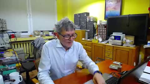 Snapshot of korek24hot chatting on 01/10/25, 03:58 Korek online show from 01/10/25, 03:58