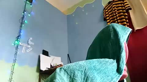 Snapshot of korn4lyfe chatting on 01/02/25, 05:39 Prince makonnen online show from 01/02/25, 05:39