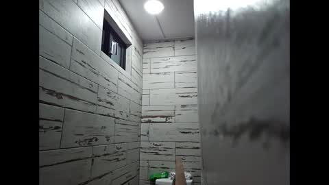 Snapshot of koto420 chatting on 01/25/25, 02:15 Koto Bombon online show from 01/25/25, 02:15