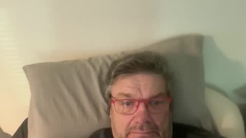 kovapoika online show from 10/13/25, 02:50