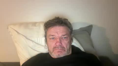 kovapoika online show from 10/16/25, 06:53