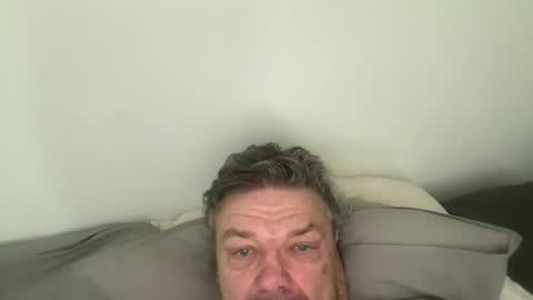 kovapoika online show from 10/17/25, 11:13