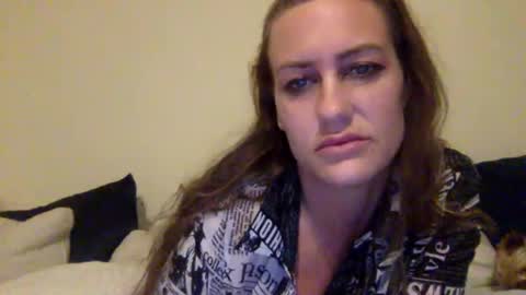 Snapshot of koyoteej chatting on 01/13/25, 11:41 koyoteej online show from 01/13/25, 11:41