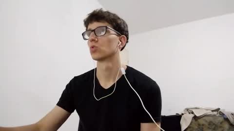 Facu online show from 12/22/24, 12:16