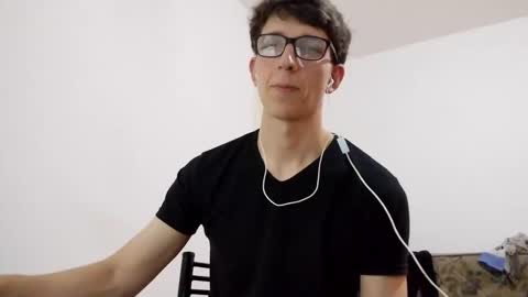 Facu online show from 12/31/24, 06:24