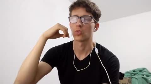 Facu online show from 02/26/25, 07:31