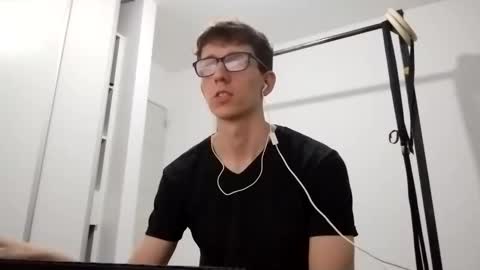 Facu online show from 02/15/26, 04:09