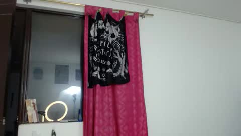 kratos_and_afrodita online show from 12/18/25, 12:27