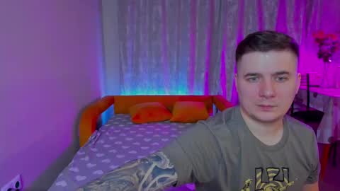 Snapshot of kratoslisandra chatting on 02/14/25, 11:42 Lisandra online show from 02/14/25, 11:42