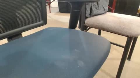 Snapshot of kreaf1289 chatting on 11/29/25, 11:02 kreaf1289 online show from 11/29/25, 11:02