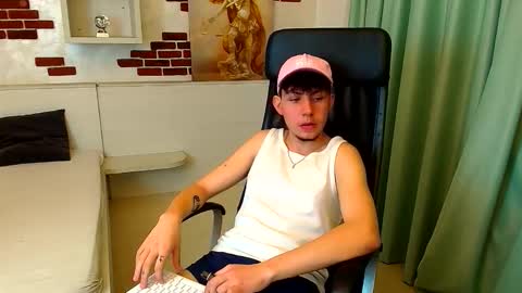 KrewVaughn online show from 10/15/25, 05:18