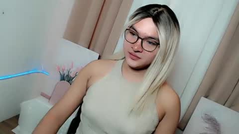 Snapshot of krezikeed chatting on 01/15/26, 12:04 krezikeed online show from 01/15/26, 12:04